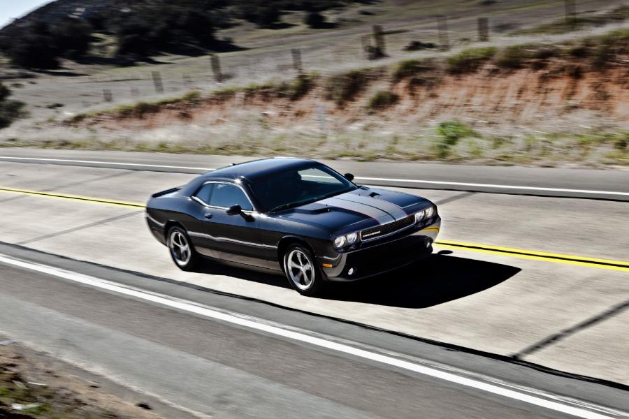  Dodge Challenger R/T 2011 года  (фото 19 из 28)